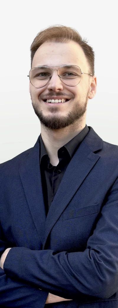 Maciej Kwiecień - Specjalista ds. obsługi klienta